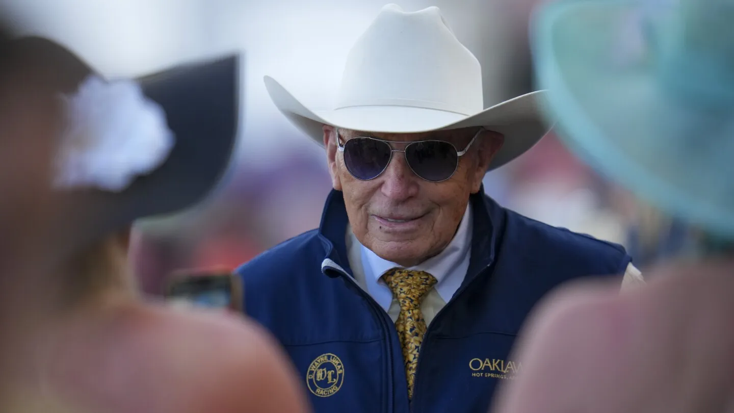 Pelatih Kuda Legendaris D. Wayne Lukas, Pemenang 15 Balapan Triple Crown, Meninggal Dunia pada Usia 89 Tahun