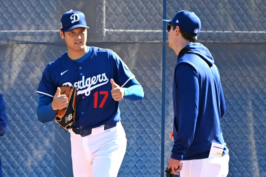Roberts: Peluang Ohtani Melempar Sebelum Jeda All-Star "Di Atas Nol"