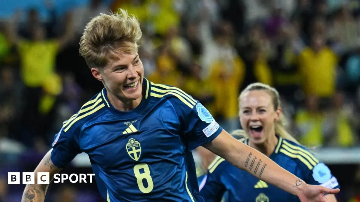 Polandia 0-3 Swedia: Stina Blackstenius Cetak Gol, Swedia ke Perempat Final Euro 2025